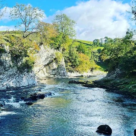 The At Penzion