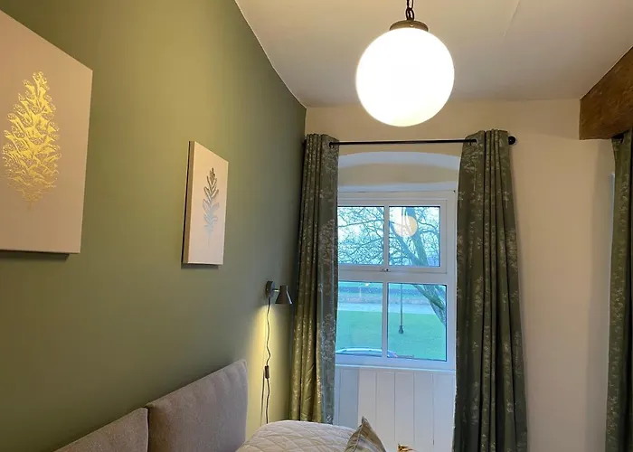 Guest house The At *